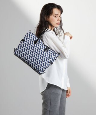 Y'SACCS キュービックモノグラム　2WAYトート　Sサイズ ネイビー