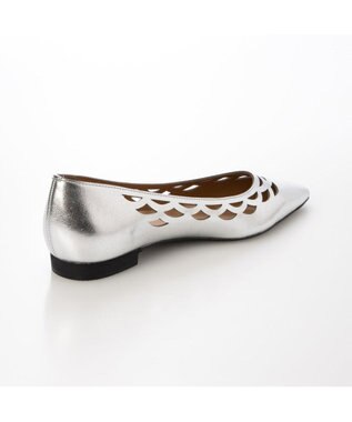 MODE ET JACOMO <carino>レーザーカットフラットパンプス シルバー