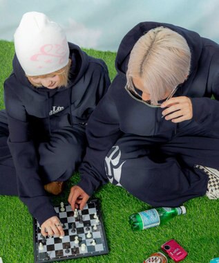 WEGO 【ユニセックス着用ITEM】ハートモチーフプルパーカー ネイビー