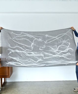 muto ニードルパンチ シルクウールストール black