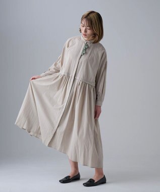 muuc 花刺繍モチーフのコットンローンワンピース グレー