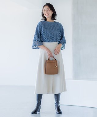 組曲 T/Rツイルストレッチ フレアパンツ アイボリー系