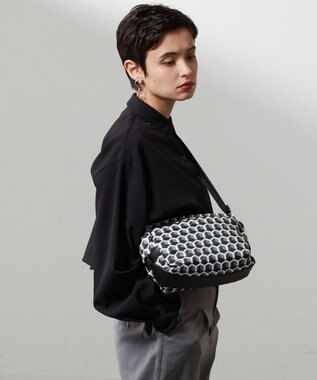 Y'SACCS キュービックモノグラム　スクエアショルダー