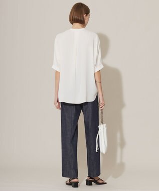 ICB 【新色追加・接触冷感・UVケア・速乾・洗える】BackSatinAmunzen  5分袖 キーネックブラウス オフホワイト系