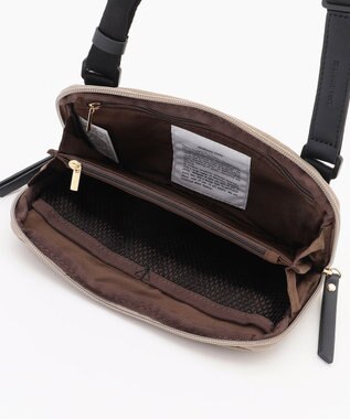 LA BAGAGERIE 【maison vert】 【撥水】撥水ナイロン多機能ポシェット グレージュ