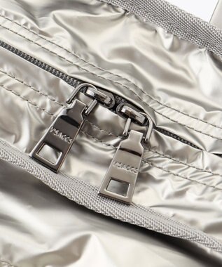 Y'SACCS 【Y’SACCS vous et】メタリックリュック ガンメタリック