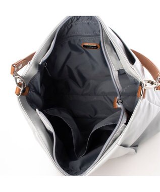 LA BAGAGERIE コーティングキャンバス ショルダーバッグ ライトグレー