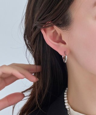 Phoebe 【金属アレルギー対応】フラワーワンタッチフープピアス　シルバー/サージカルステンレス シルバー