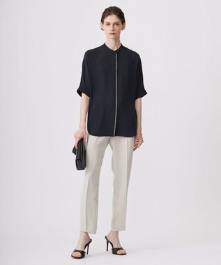 ICB 【新色追加・接触冷感・UVケア・速乾・洗える】BackSatinAmunzen 5分袖バンドカラーブラウス ブラック×オフホワイト系