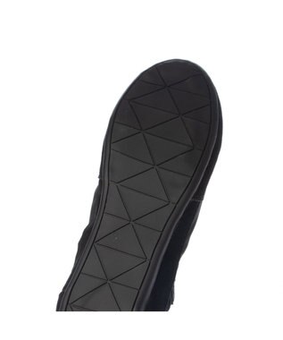 ing <ing>シャーリングローヒールスニーカー ブラック