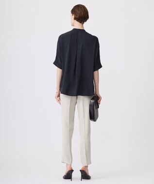 ICB 【新色追加・接触冷感・UVケア・速乾・洗える】BackSatinAmunzen 5分袖バンドカラーブラウス ネイビー系