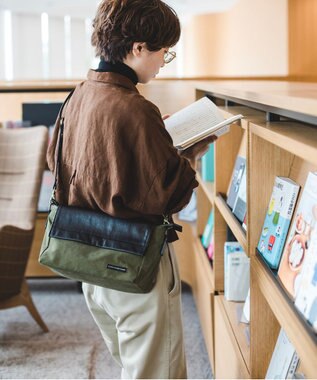 YUSHI EVER - FLAP SHOULDER ナイロン 本革 かぶせショルダーバッグ オリーブ