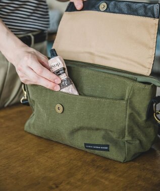 YUSHI EVER - FLAP SHOULDER ナイロン 本革 かぶせショルダーバッグ オリーブ