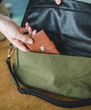 YUSHI EVER - FLAP SHOULDER ナイロン 本革 かぶせショルダーバッグ オリーブ