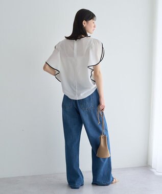 YECCA VECCA 配色ラッフルスリーブブラウス Off White