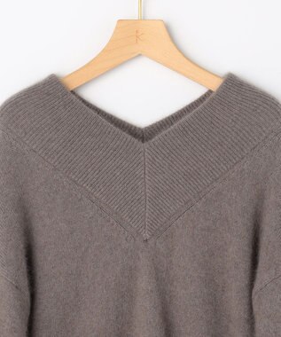 組曲 フラッフィーファーＶネック ニット ブラウン系