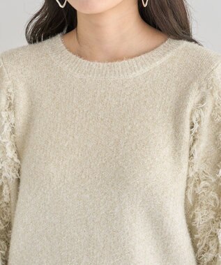 Green Parks ・ｆｕｒｒｙ　ｒａｔｅ　ラメフェザー袖フリンジニット Off White