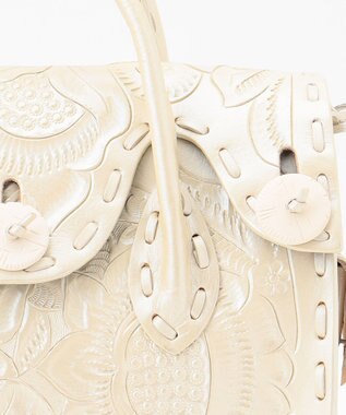 GRACE CONTINENTAL MaestraS-MTLC パールホワイト