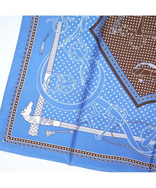 Marca ＜秋の新作＞【Marcaオリジナル】水玉&ベルト 小判 シルクツイル スカーフ ブルーグレー