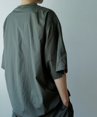 UNFILO MENS LIGHT MOVE プルオーバーTシャツ カーキ系