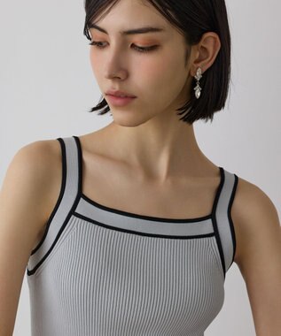 GRACE CONTINENTAL バイカラーリブニットトップ ブルー