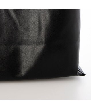 UNBILLION 【テレビ ドラマ着用アイテム】カシュカシュ cachecache / 一枚仕立てホーボーバッグ ブラック