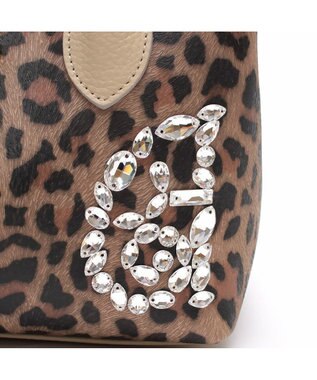 A.D.M.J. 【牛革】フィバナイラ/キューブトート21cm(ショルダーストラップ付) サンド