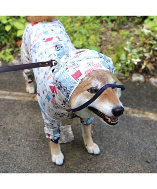 PET PARADISE スヌーピー 足付き透明フード付き レインコート《アメリカンビンテージ柄》中型犬 大型犬 ホワイト