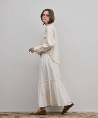 GRACE CONTINENTAL ティアードエンブロイダリースカート ホワイト