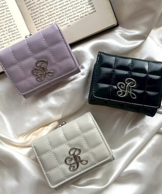 WEGO イニシャルパーツキルティングガマ口ウォレット ライトパープル