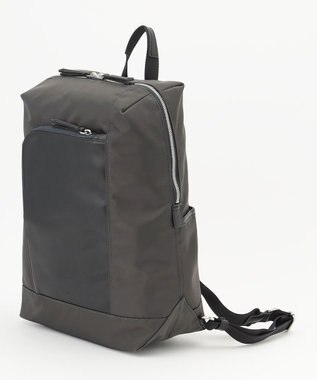 Y'SACCS ナイロン×リサイクルレザー　コンビマルチリュック グレー