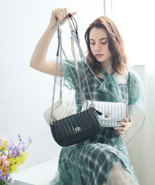 style code 【MERCURYDUO/マーキュリーデュオ】ストライプキルティング　フラップショルダーバッグ ブラック