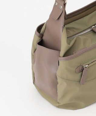 Y'SACCS 【ナイロンタフタ×リサイクルレザー】デイリーショルダー　Mサイズ カーキ