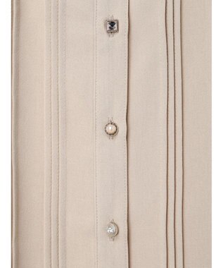 Green Parks ・ＥＬＥＮＣＡＲＥ　ＤＵＥ　イロイロ釦ピンタックブラウス Beige
