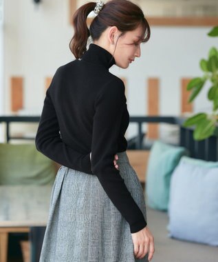 Tiaclasse L 【新色追加・洗える】リブタートルニット ブラック