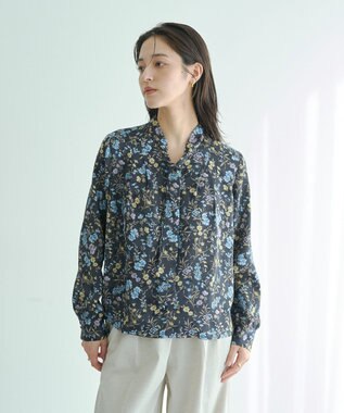 YECCA VECCA ボタニカルフラワー柄ボウタイブラウス Navy