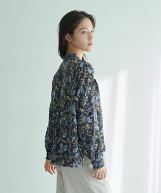 YECCA VECCA ボタニカルフラワー柄ボウタイブラウス Navy