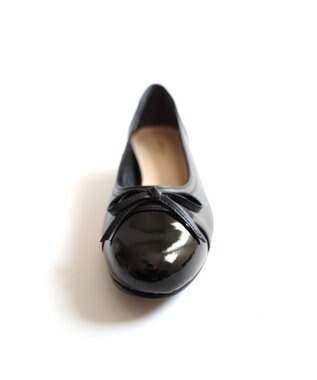 Pointer 日本製 本革リボン付きラウンドトゥパンプス ブラック×ブラック(エナメル)