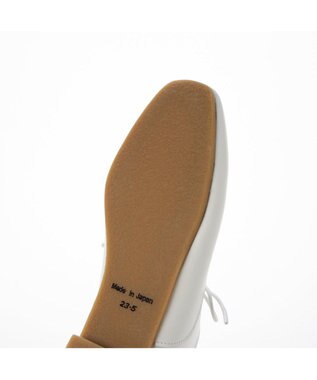 ing <ing>【WEB限定】ゴム紐レースアップシューズ ホワイト