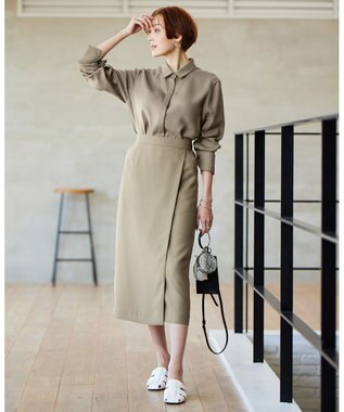 ICB L 【接触冷感・UVケア・速乾・洗える】FluidBackSatin スリットスリーブシャツ オリーブ系