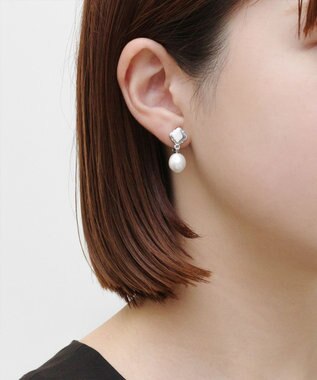 TOCCA CLOVER & PEARL EARRINGS 淡水バロックパールイヤリング シルバー系