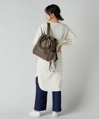 Y'SACCS 【Y’SACCS vous et】ポーチ付き4WAYリュック カーキ