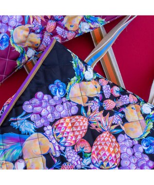 tsumori chisato CARRY tcアニマルキルト トートバッグ ブラック