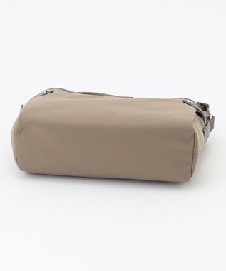 LA BAGAGERIE 【撥水ナイロン】ベーシックポシェット グレージュ