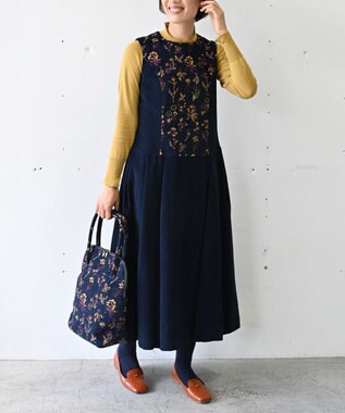 muuc 〈遠州織物の工場で織られた上質なコットンコーデュロイ生地〉花刺繍ワンピースドレス（セットアップ可能）