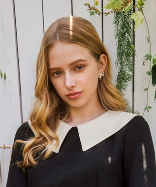 TOCCA GLITTER RIBBON EARRINGS イヤリング ゴールド×ブラック系