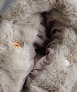 Tiaclasse 三つ編みハンドルファーバッグ ベージュ