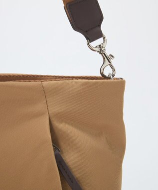 TOPKAPI 【Breath TOPKAPI】SLANT スラント ナイロン ユーティリティ ショルダーバッグ　 ブラウン