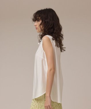 GRACE CONTINENTAL マルチフリルノースリーブブラウス ホワイト