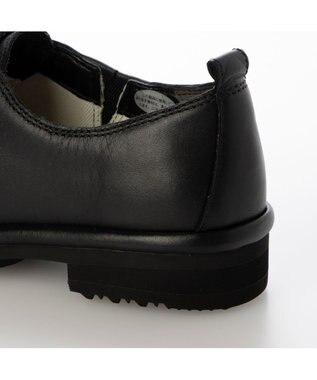 ing <ing>【サスティナブル】サイドファスナーデザインシューズ ブラック